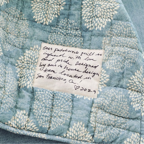 Pottery Barn Americana Full/Queen Quilt With 4 Standard Pillow Shams BNWT - Picture 10 of 16